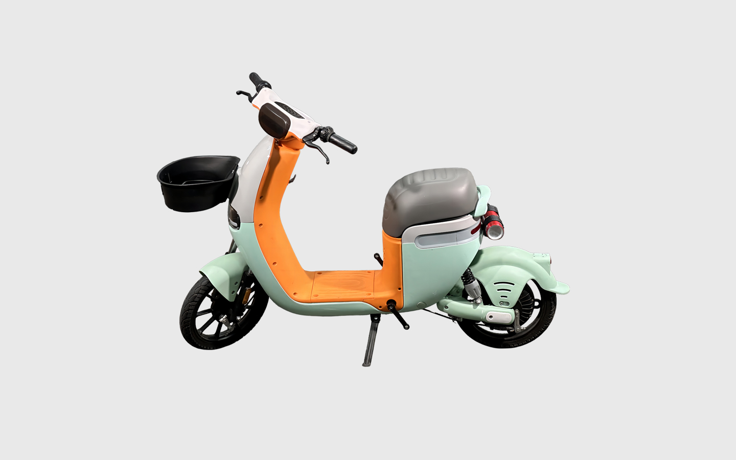 Hydrogen-Electric Shared Two-Wheeler